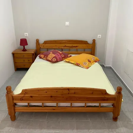 - Lisa Koroni (Messinia)